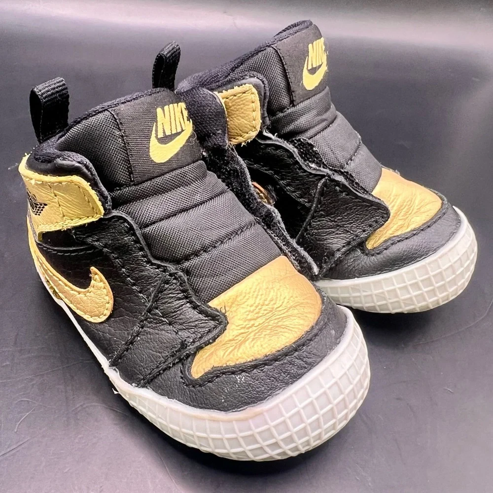 Nike - Baby Crib Shoes,Black and Gold High-Top Sneakers, Size:2C